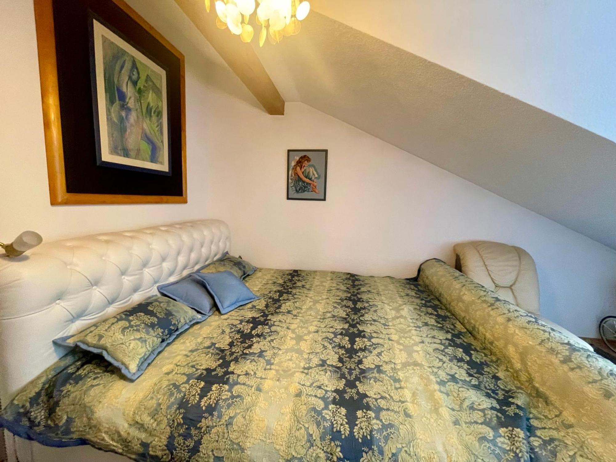 Wunderschoenes Grosses 3 Zimmer Apartament Zentrum Goldstadt Familienfreundlich Mit Garage Pforzheim Luaran gambar