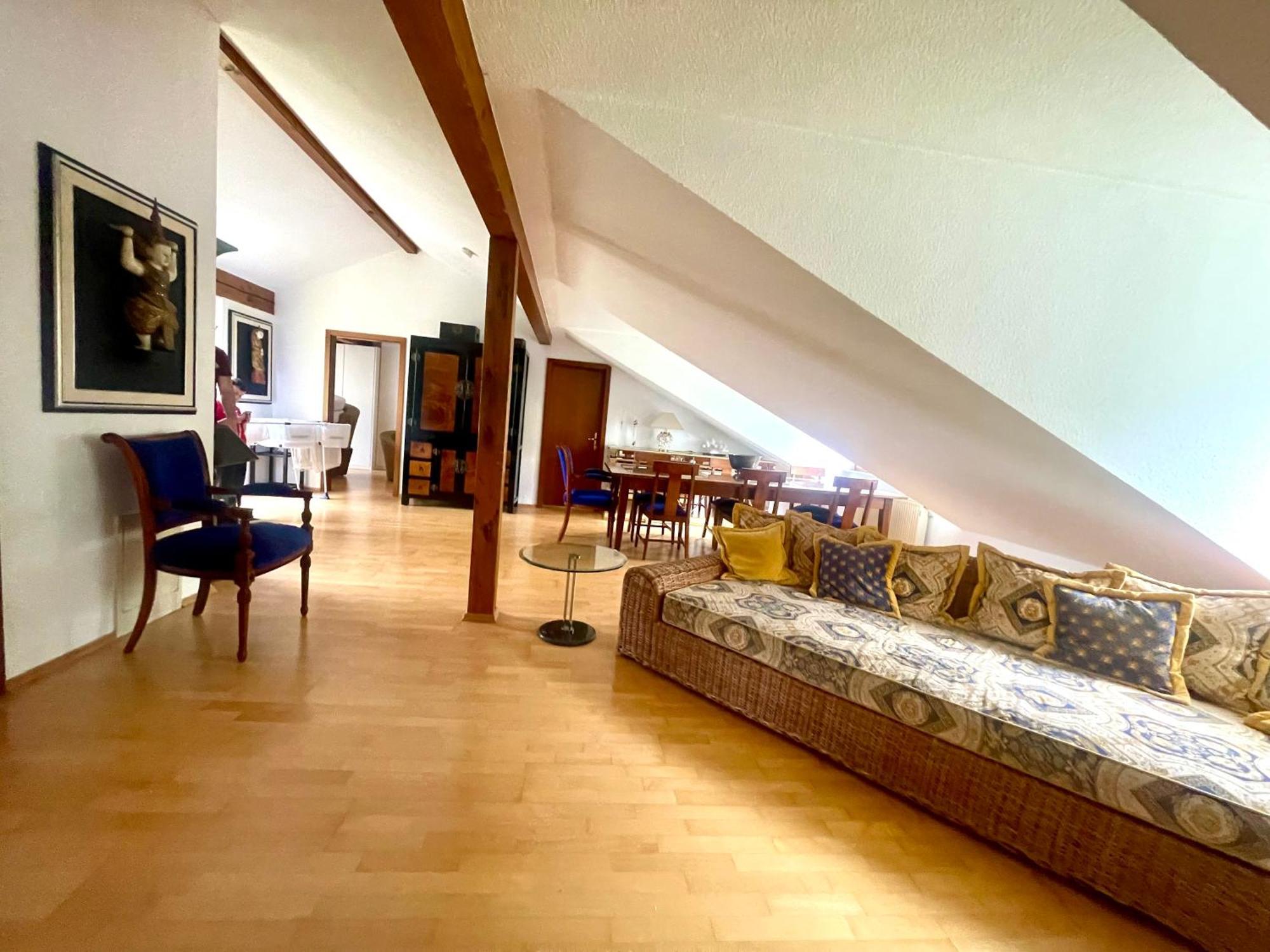 Wunderschoenes Grosses 3 Zimmer Apartament Zentrum Goldstadt Familienfreundlich Mit Garage Pforzheim Luaran gambar